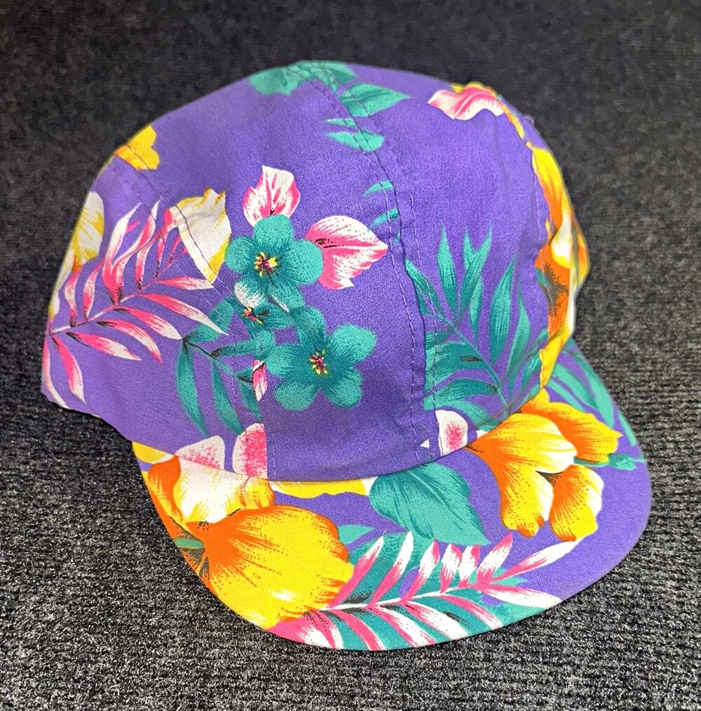 Vintage 90s Wendys Hat Floral Snapback All Over Print Employee Purple Tropical